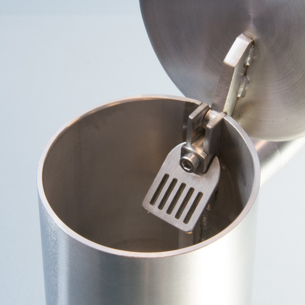 Wandaschenbecher Edelstahl Funktion
